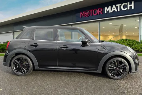 PK22AEB Mini Hatch 1.5 Cooper Sport Euro 6 (s/s) 5dr Thumbnail #4