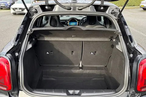 PK22AEB Mini Hatch 1.5 Cooper Sport Euro 6 (s/s) 5dr Thumbnail #8