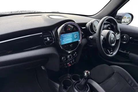 PK22AEB Mini Hatch 1.5 Cooper Sport Euro 6 (s/s) 5dr Thumbnail #16