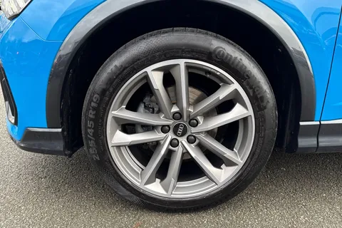 DC72LMX Audi Q3 1.5 TFSI CoD 35 Black Edition Sportback S Tronic Euro 6 (s/s) 5dr Thumbnail #14