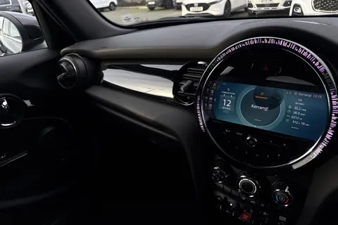 PK22AEB Mini Hatch 1.5 Cooper Sport Euro 6 (s/s) 5dr Thumbnail #18