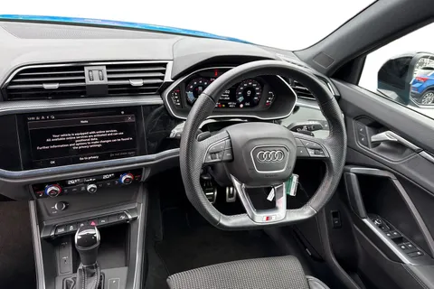 DC72LMX Audi Q3 1.5 TFSI CoD 35 Black Edition Sportback S Tronic Euro 6 (s/s) 5dr Thumbnail #19