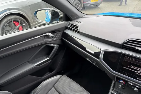 DC72LMX Audi Q3 1.5 TFSI CoD 35 Black Edition Sportback S Tronic Euro 6 (s/s) 5dr Thumbnail #21