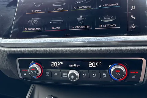 DC72LMX Audi Q3 1.5 TFSI CoD 35 Black Edition Sportback S Tronic Euro 6 (s/s) 5dr Thumbnail #23