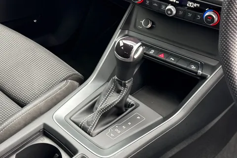 DC72LMX Audi Q3 1.5 TFSI CoD 35 Black Edition Sportback S Tronic Euro 6 (s/s) 5dr Thumbnail #24