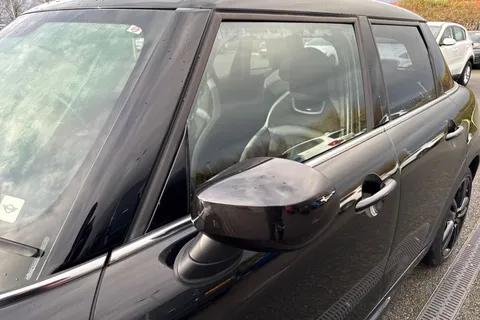 PK22AEB Mini Hatch 1.5 Cooper Sport Euro 6 (s/s) 5dr Thumbnail #31