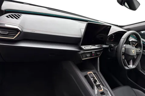 DF25LMK CUPRA Formentor 1.5 eTSI V3 DSG Euro 6 (s/s) 5dr Thumbnail #15