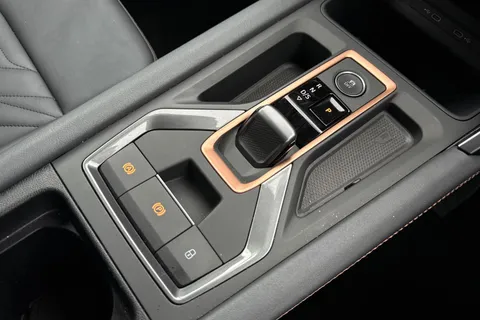 DF25LMK CUPRA Formentor 1.5 eTSI V3 DSG Euro 6 (s/s) 5dr Thumbnail #23