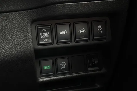 LY70ENJ Nissan X-Trail 1.3 DIG-T N-Connecta DCT Auto Euro 6 (s/s) 5dr Thumbnail #35