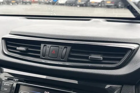 LY70ENJ Nissan X-Trail 1.3 DIG-T N-Connecta DCT Auto Euro 6 (s/s) 5dr Thumbnail #42