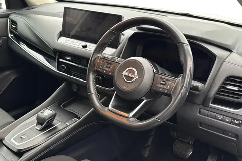 LB72ZSV Nissan Qashqai 1.3 DIG-T MHEV N-Connecta XTRON Euro 6 (s/s) 5dr Thumbnail #15