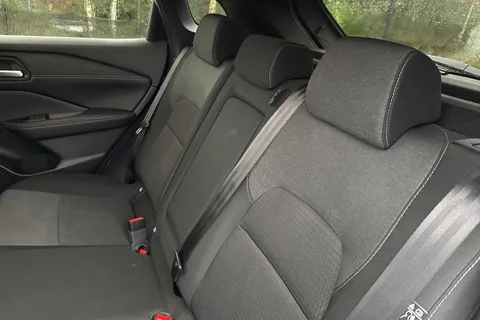 LB72ZSV Nissan Qashqai 1.3 DIG-T MHEV N-Connecta XTRON Euro 6 (s/s) 5dr Thumbnail #20