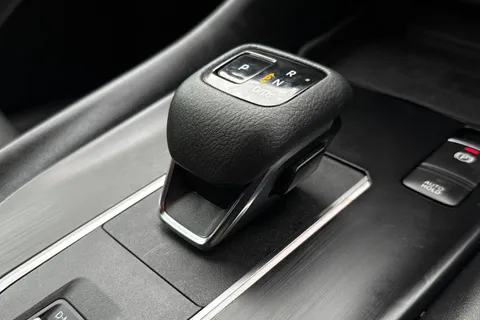 LB72ZSV Nissan Qashqai 1.3 DIG-T MHEV N-Connecta XTRON Euro 6 (s/s) 5dr Thumbnail #24