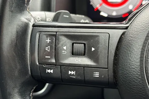 LB72ZSV Nissan Qashqai 1.3 DIG-T MHEV N-Connecta XTRON Euro 6 (s/s) 5dr Thumbnail #35