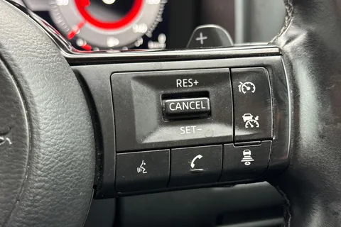 LB72ZSV Nissan Qashqai 1.3 DIG-T MHEV N-Connecta XTRON Euro 6 (s/s) 5dr Thumbnail #37