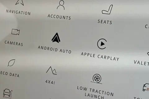 DL75EYZ Land Rover Defender 90 3.0 D250 Hard Top S Thumbnail #36