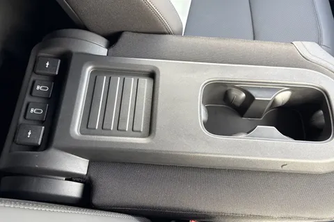 DL75EYZ Land Rover Defender 90 3.0 D250 Hard Top S Thumbnail #45