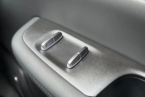  Jaecoo 7 1.5T SHS 18.3kWh Luxury Auto Euro 6 (s/s) 5dr Thumbnail #41