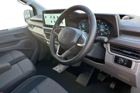 MF75FGG Volkswagen T32 T32 Panel Van Commerce Pro LWB 150 PS 2.0 TDI 8sp Automatic Thumbnail #7