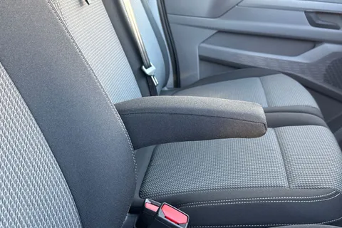 MF75FGG Volkswagen T32 T32 Panel Van Commerce Pro LWB 150 PS 2.0 TDI 8sp Automatic Thumbnail #32