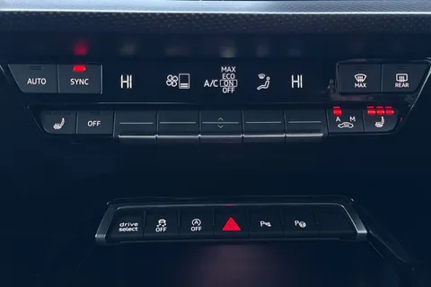 GV73KVJ Audi RS 3 RS 3 Sportback Carbon Black   400 PS S tronic Thumbnail #23