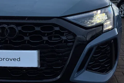 GV73KVJ Audi RS 3 RS 3 Sportback Carbon Black   400 PS S tronic Thumbnail #30