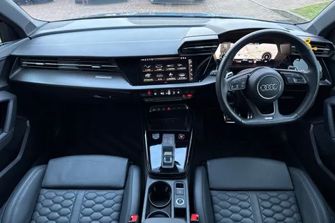 GV73KVJ Audi RS 3 RS 3 Sportback Carbon Black   400 PS S tronic Thumbnail #32