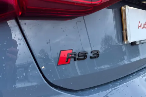 GV73KVJ Audi RS 3 RS 3 Sportback Carbon Black   400 PS S tronic Thumbnail #38