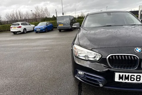 MM68HVB BMW 1 Series 2.0 120i GPF Sport Auto Euro 6 (s/s) 5dr Thumbnail #26