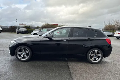 MM68HVB BMW 1 Series 2.0 120i GPF Sport Auto Euro 6 (s/s) 5dr Thumbnail #31