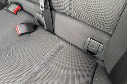 MM68HVB BMW 1 Series 2.0 120i GPF Sport Auto Euro 6 (s/s) 5dr Thumbnail #36