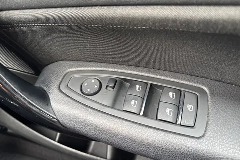 MM68HVB BMW 1 Series 2.0 120i GPF Sport Auto Euro 6 (s/s) 5dr Thumbnail #47