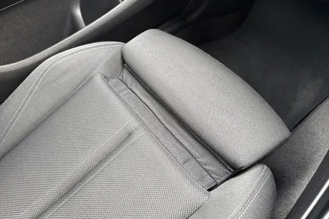 MM68HVB BMW 1 Series 2.0 120i GPF Sport Auto Euro 6 (s/s) 5dr Thumbnail #58