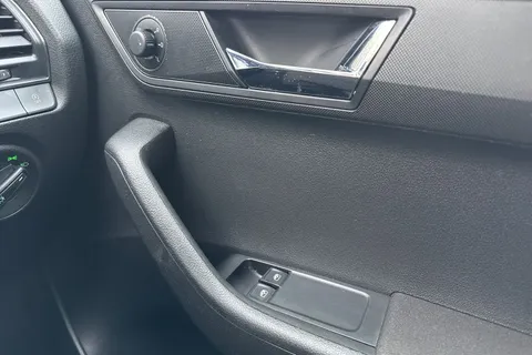 DE19VYZ Škoda Fabia 1.0 SE Euro 6 (s/s) 5dr Thumbnail #19