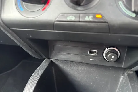 DE19VYZ Škoda Fabia 1.0 SE Euro 6 (s/s) 5dr Thumbnail #27