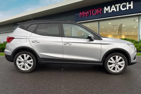 SA18VDN SEAT Arona 1.0 TSI SE Technology DSG Euro 6 (s/s) 5dr Thumbnail #4