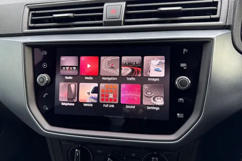 SA18VDN SEAT Arona 1.0 TSI SE Technology DSG Euro 6 (s/s) 5dr Thumbnail #18