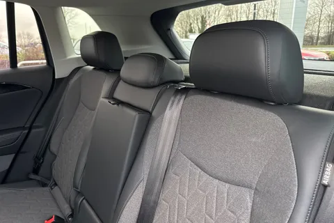 YP75FEM Volkswagen Tiguan 1.5 eTSI 150 Match 5dr DSG Thumbnail #19