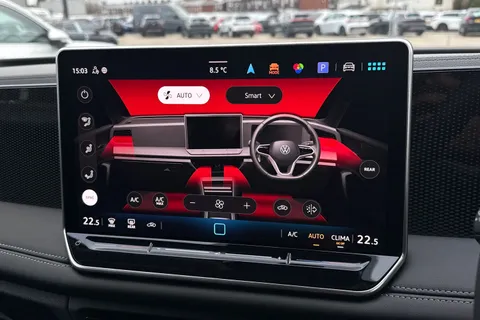 YP75FEM Volkswagen Tiguan 1.5 eTSI 150 Match 5dr DSG Thumbnail #22