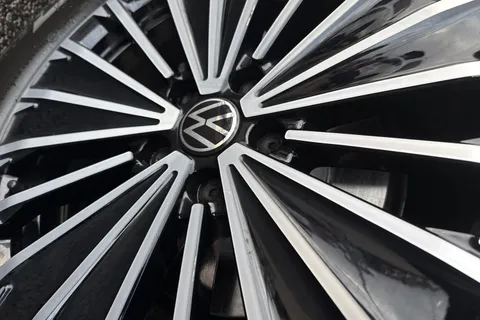 YP75FEM Volkswagen Tiguan 1.5 eTSI 150 Match 5dr DSG Thumbnail #29