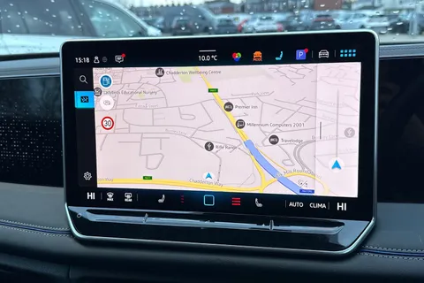 YR25UUD Volkswagen Tiguan 2.0 TDI R-Line 5dr DSG Thumbnail #12