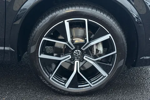 YR25UUD Volkswagen Tiguan 2.0 TDI R-Line 5dr DSG Thumbnail #24