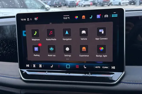 YR25UUD Volkswagen Tiguan 2.0 TDI R-Line 5dr DSG Thumbnail #38