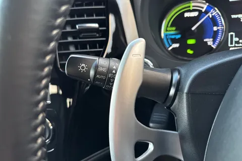 PX68JYY Mitsubishi Outlander 2.4h TwinMotor 13.8kWh 4h CVT 4WD Euro 6 (s/s) 5dr Thumbnail #42