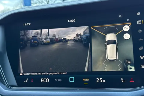 AU75NPJ Volkswagen Touareg 3.0 V6 TDI 4Motion 286 Black Edition 5dr Tip Auto | Tow Bar | Heated Seats Thumbnail #30