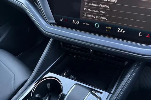 AU75NPJ Volkswagen Touareg 3.0 V6 TDI 4Motion 286 Black Edition 5dr Tip Auto | Tow Bar | Heated Seats Thumbnail #39