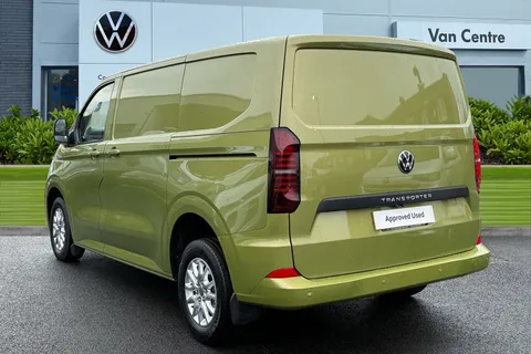 MF75FCZ Volkswagen Transporter 2.0 TDI 170 Commerce Pro Van Auto Thumbnail #2