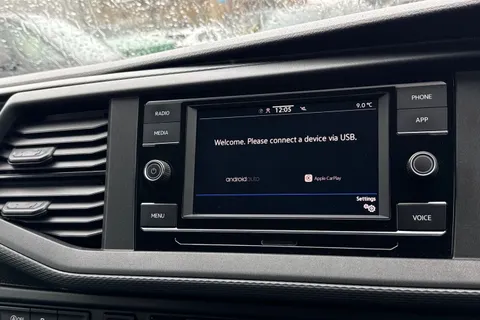 MA24GJZ Volkswagen Transporter 2.0 TDI 150 Highline Kombi Van DSG Thumbnail #11