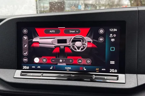 HG74NXB Volkswagen Caddy 2.0 TDI 102PS Commerce Pro Van [Tech Pack] Thumbnail #18