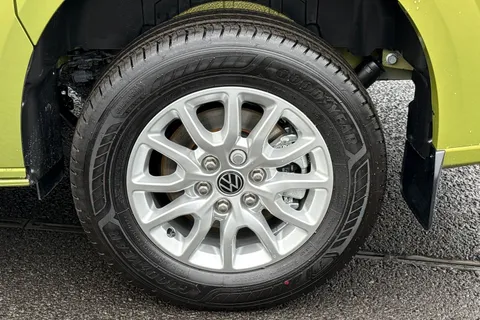 MF75FCZ Volkswagen Transporter 2.0 TDI 170 Commerce Pro Van Auto Thumbnail #21